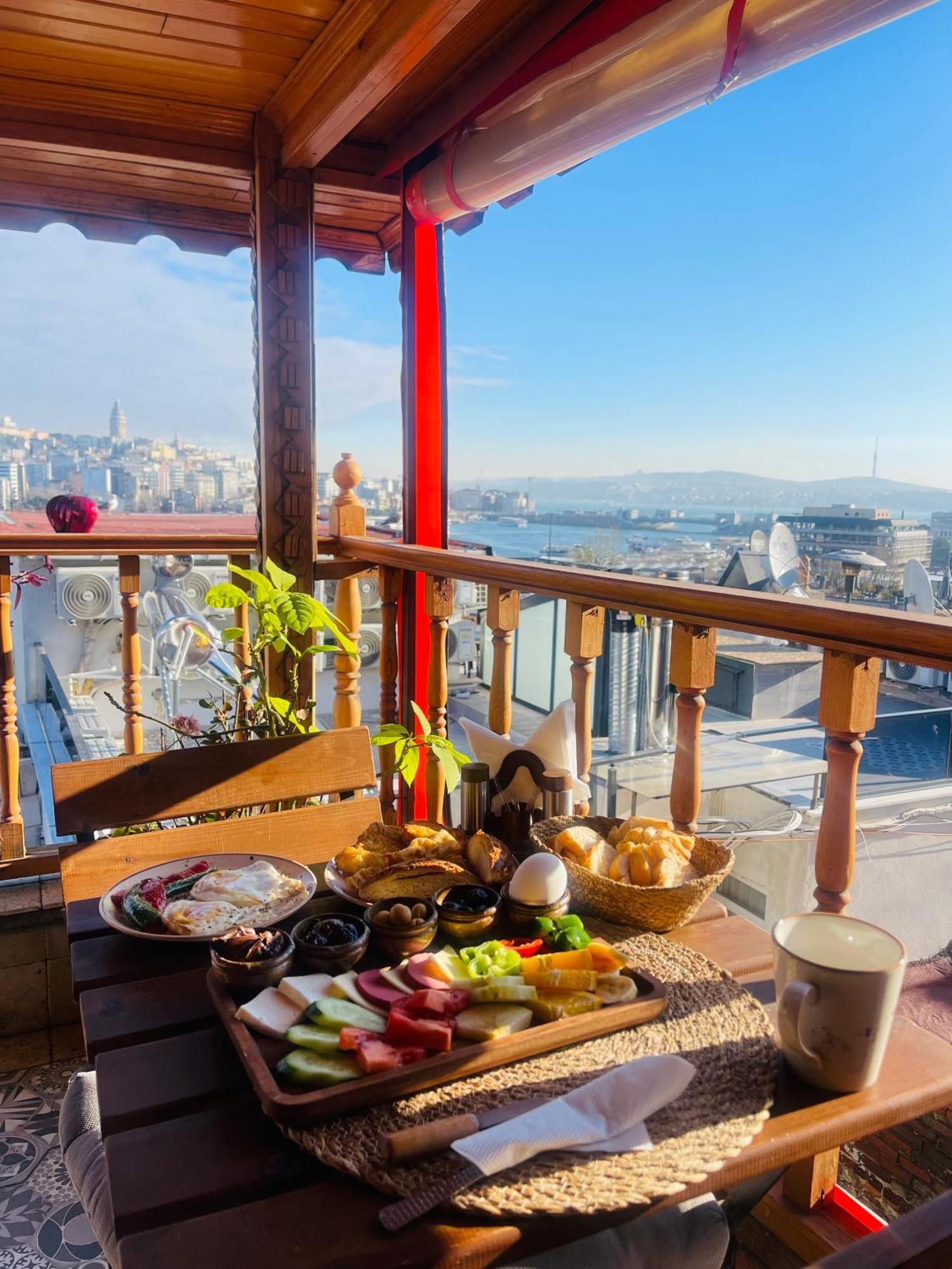 The Astra Hotel Istanbul Exterior photo